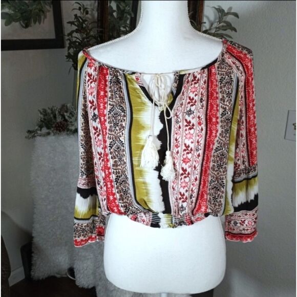 I.JOAH CROP BLACK, GREEN, & RED OFF-THE-SHOULDER TOP SZ.S EUC - Picture 2 of 6
